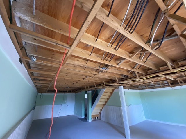 Stucco Ceiling of the 1970s: Testing and Safe Asbestos Removal 3 Stucco Ceiling 3 Medium